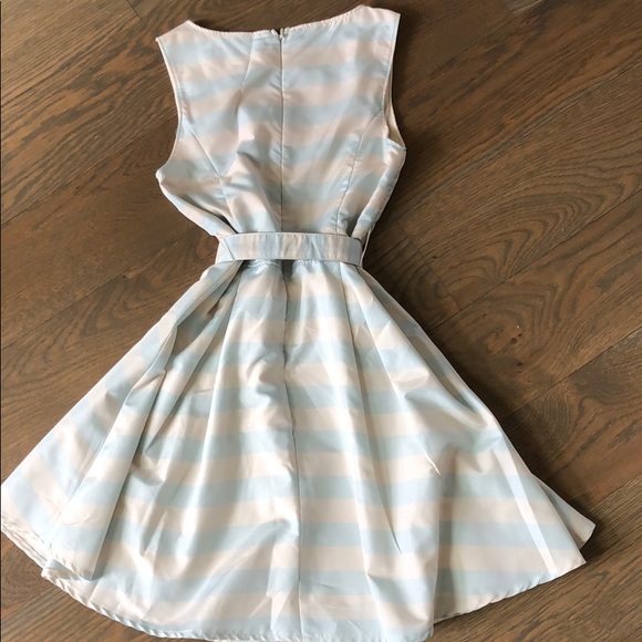 Adorable Blue/White Striped Abercrombie Kids Dress - Picture 4 of 4